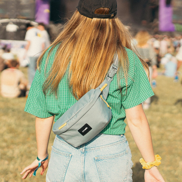 Saszetka biodrowa Pacsafe Go Anti-Theft Sling Pack Spruce Green, zdjęcie 2